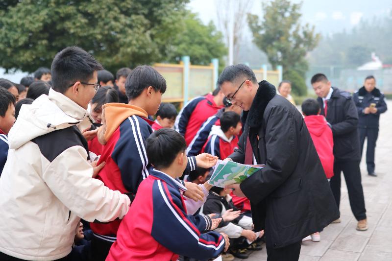 憲法精神浸潤盤州大地，多部門聯(lián)動(dòng)構(gòu)建普法新格局