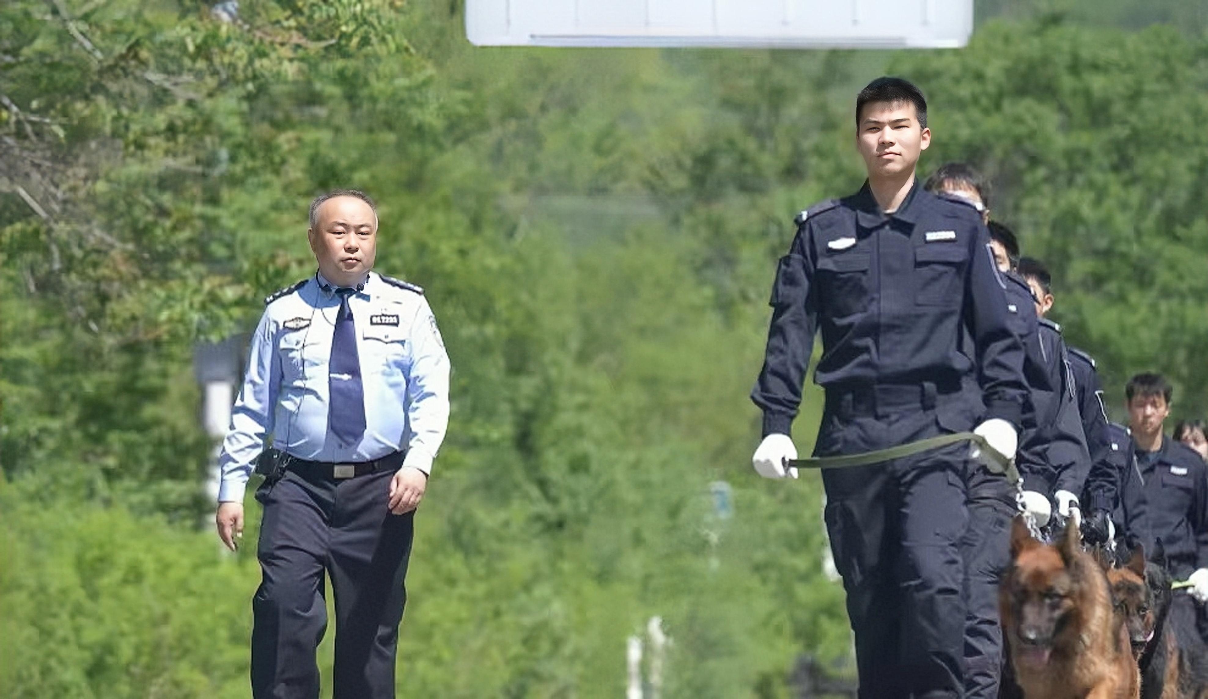 ??警犬技術(shù)專家趙鵬：“硬核”導(dǎo)師初心如磐